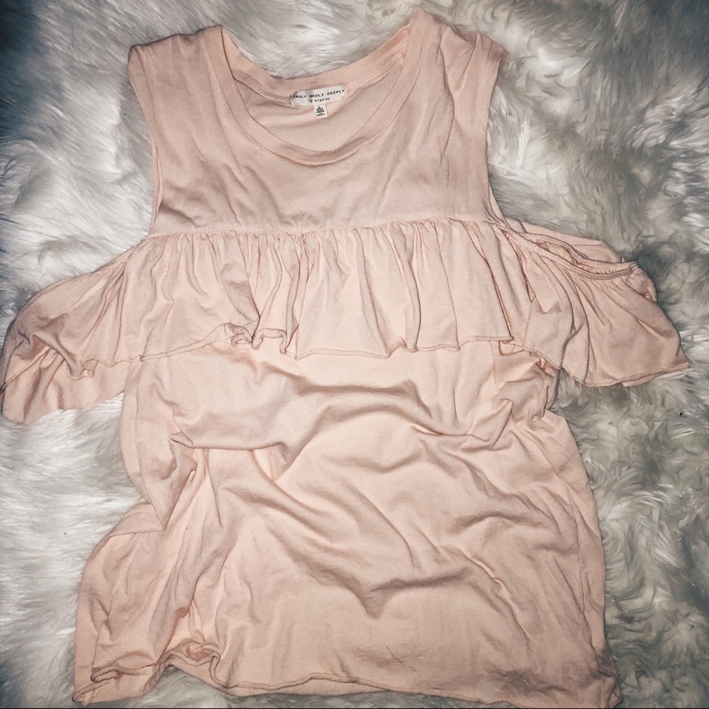 URBAN OUTFITTERS//TRULY MADLY DEEPLY COLD SHOULDER